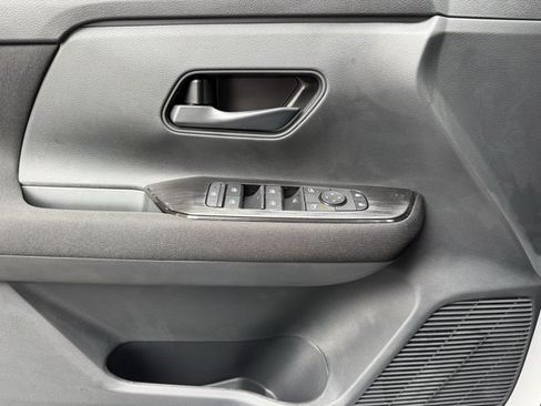 New 2026 Nissan Kicks S FWD image 3
