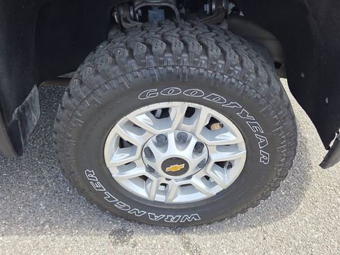 Certified 2022 Chevrolet Silverado 2500 LT w/ Convenience Package AWD/4WD image 14