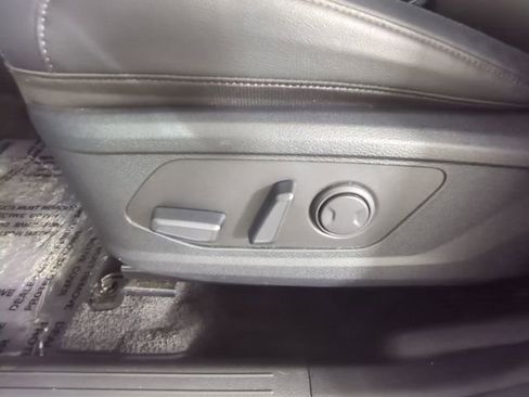 Certified 2025 Kia Sportage SX image 34