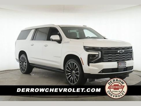Used 2025 Chevrolet Suburban High Country AWD/4WD image 1
