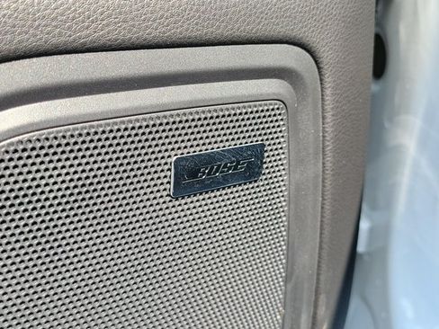 Certified 2026 Porsche Macan Turbo AWD/4WD image 28