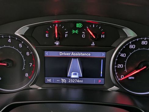 Used 2025 Chevrolet Blazer LT AWD/4WD image 31