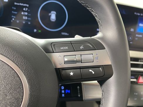 Certified 2025 Hyundai Tucson SEL AWD/4WD image 29