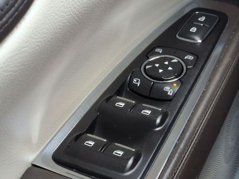 Used 2019 Lincoln Continental Black Label FWD image 25