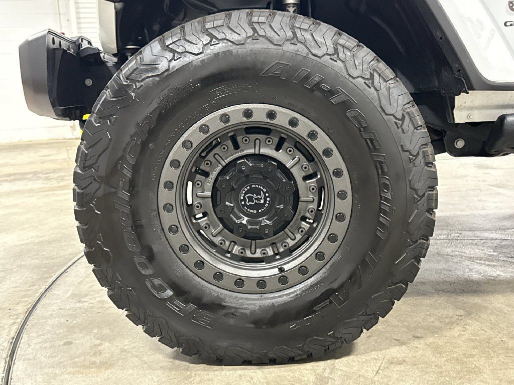 Used 2023 Jeep Gladiator Rubicon w/ LED Lighting Group AWD/4WD image 27