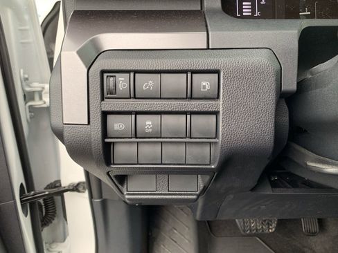 Used 2025 Toyota 4Runner SR5 image 28