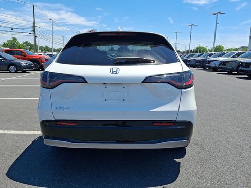 Certified 2025 Honda HR-V EX-L image 6