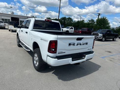 Used 2025 RAM 2500 Big Horn AWD/4WD image 18