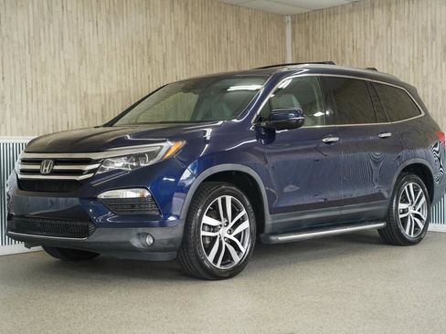 Used 2017 Honda Pilot Elite image 4