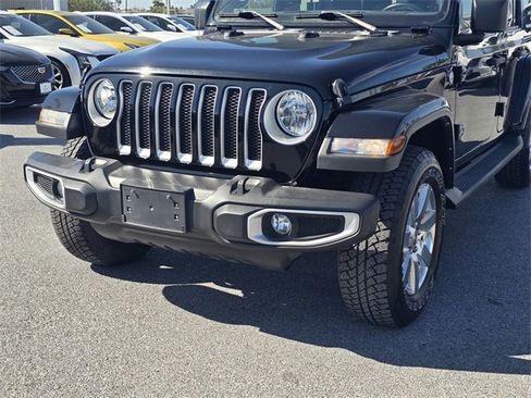 Used 2022 Jeep Wrangler Unlimited Sahara w/ Safety Group image 11