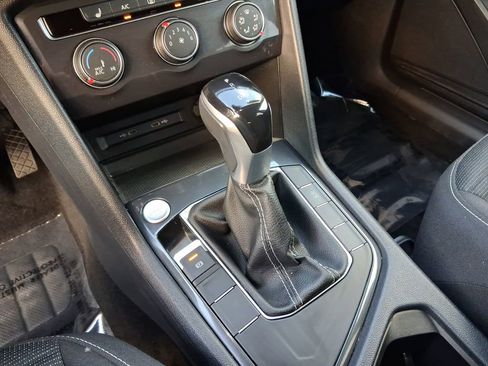 Used 2024 Volkswagen Tiguan S image 21