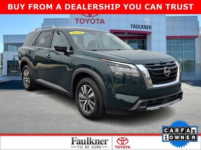 Used 2025 Nissan Pathfinder SL