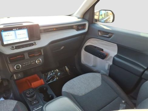 Used 2022 Ford Maverick XLT image 14