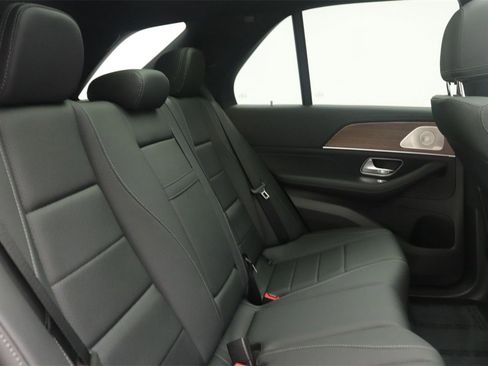 New 2026 Mercedes-Benz GLE 450 4MATIC image 10