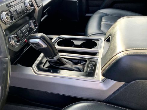 Used 2020 Ford F150 Platinum w/ Equipment Group 701A Luxury image 16