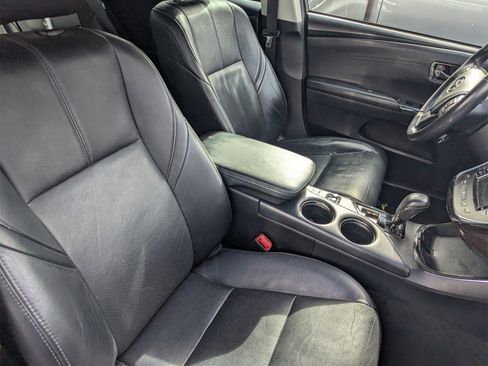 Used 2013 Toyota Avalon XLE Premium image 6