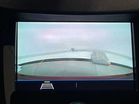 Used 2019 Chevrolet Trax LT FWD image 4