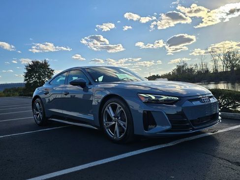 Used 2024 Audi e-tron GT Premium Plus w/ Executive Package image 15