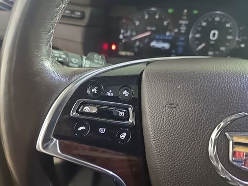 Used 2015 Cadillac Escalade ESV Premium image 12