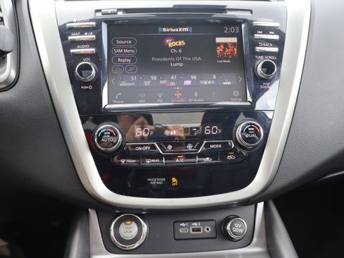 Used 2024 Nissan Murano SL image 18