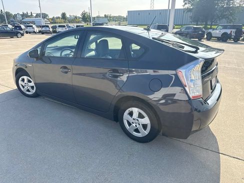 Used 2010 Toyota Prius Five FWD image 5