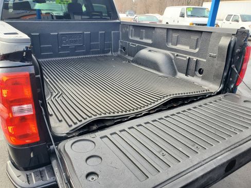 Used 2018 Chevrolet Silverado 1500 LT w/ All Star Edition image 29