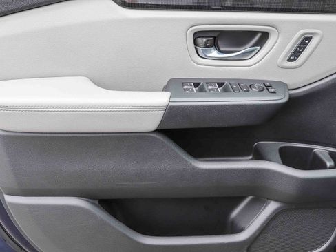 Certified 2023 Honda Pilot Elite image 25