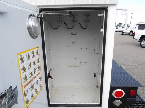 Used 2012 Ford F550 2WD Regular Cab Super Duty w/ Payload Upgrade Pkg image 41