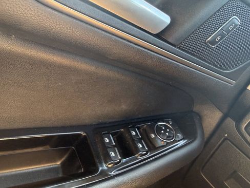 Used 2015 Ford Edge SEL w/ Equipment Group 201A AWD/4WD image 10