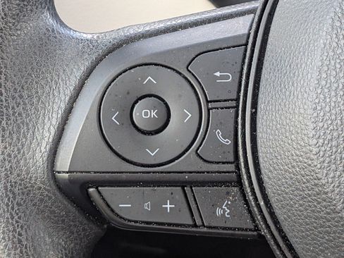 Used 2022 Toyota Corolla LE image 20