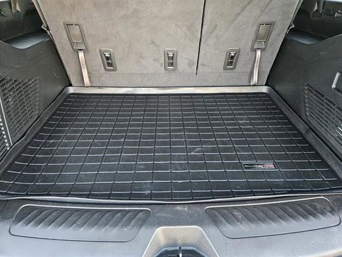 Used 2023 Chevrolet Suburban LS image 20