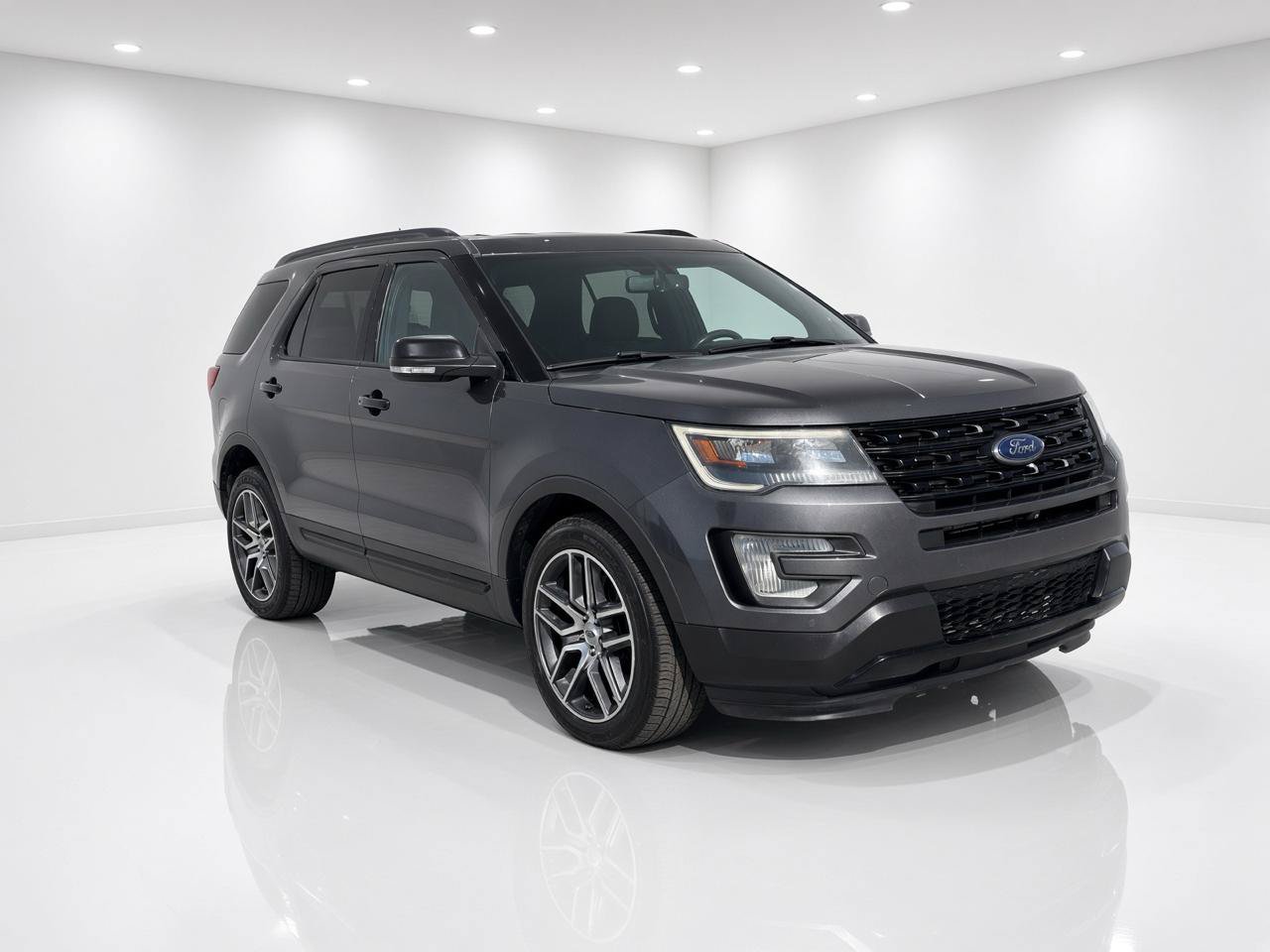 Used 2017 Ford Explorer Sport w/ Equipment Group 401A AWD/4WD image 8
