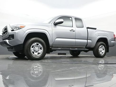 Used 2019 Toyota Tacoma SR w/ SR Convenience Package image 24