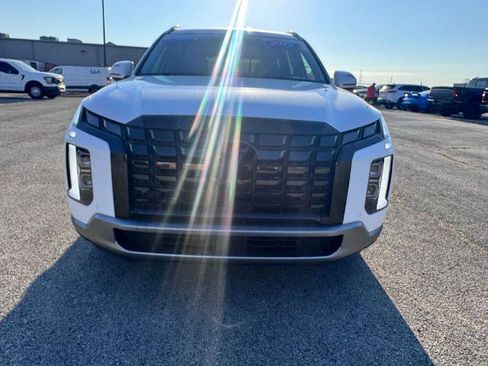 Used 2025 Hyundai Palisade SEL FWD image 2