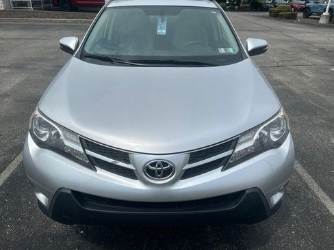 Used 2015 Toyota RAV4 XLE AWD/4WD image 2