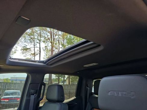 Used 2026 GMC Sierra 1500 AT4 w/ AT4 Premium Package AWD/4WD image 8