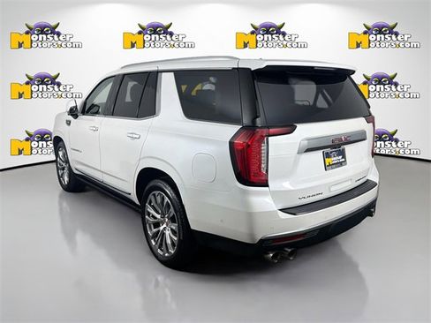 Used 2024 GMC Yukon Denali image 7