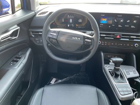 New 2026 Kia Sportage EX FWD image 12