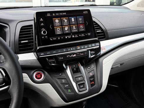 Used 2025 Honda Odyssey EX-L image 45