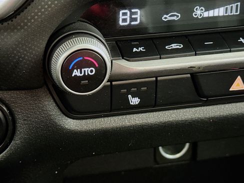 Used 2024 MAZDA CX-50 AWD 2.5 S w/ Preferred Package image 3