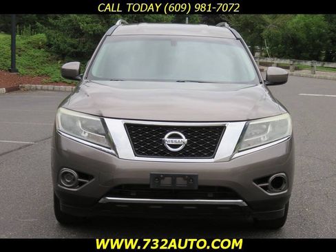 Used 2014 Nissan Pathfinder SV w/ Trailer Tow Package AWD/4WD image 5