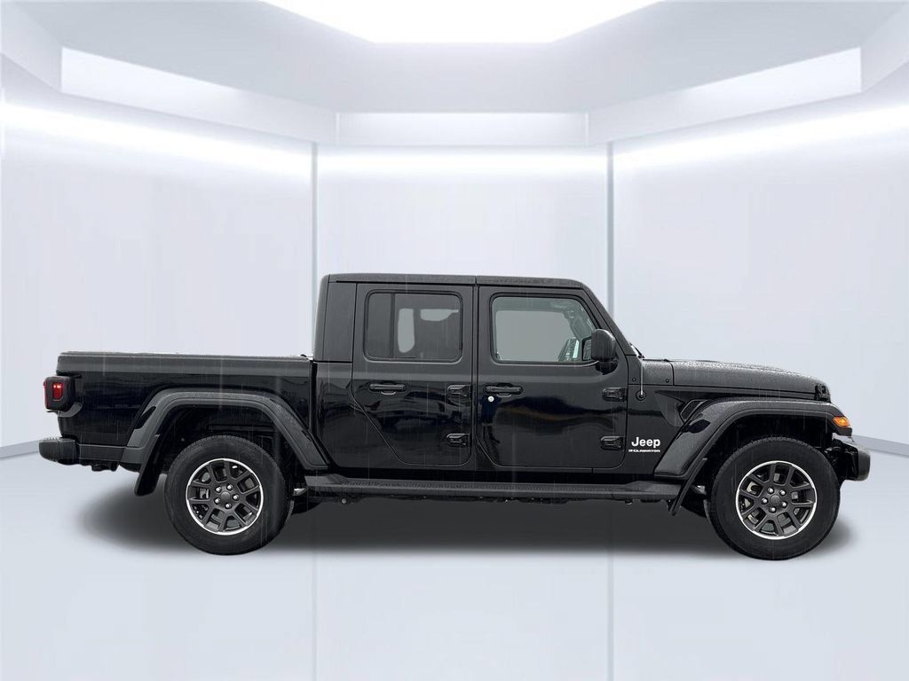 Used 2023 Jeep Gladiator Overland w/ Popular Equipment Package AWD/4WD image 9