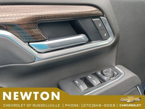 New 2026 Chevrolet Silverado 2500 LT w/ All Star Edition AWD/4WD image 6