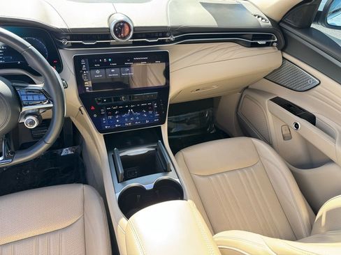 Used 2023 Maserati Grecale GT image 18