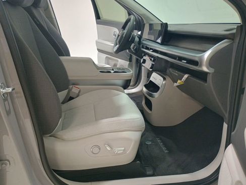 New 2026 Hyundai Ioniq 9 SE AWD/4WD image 14