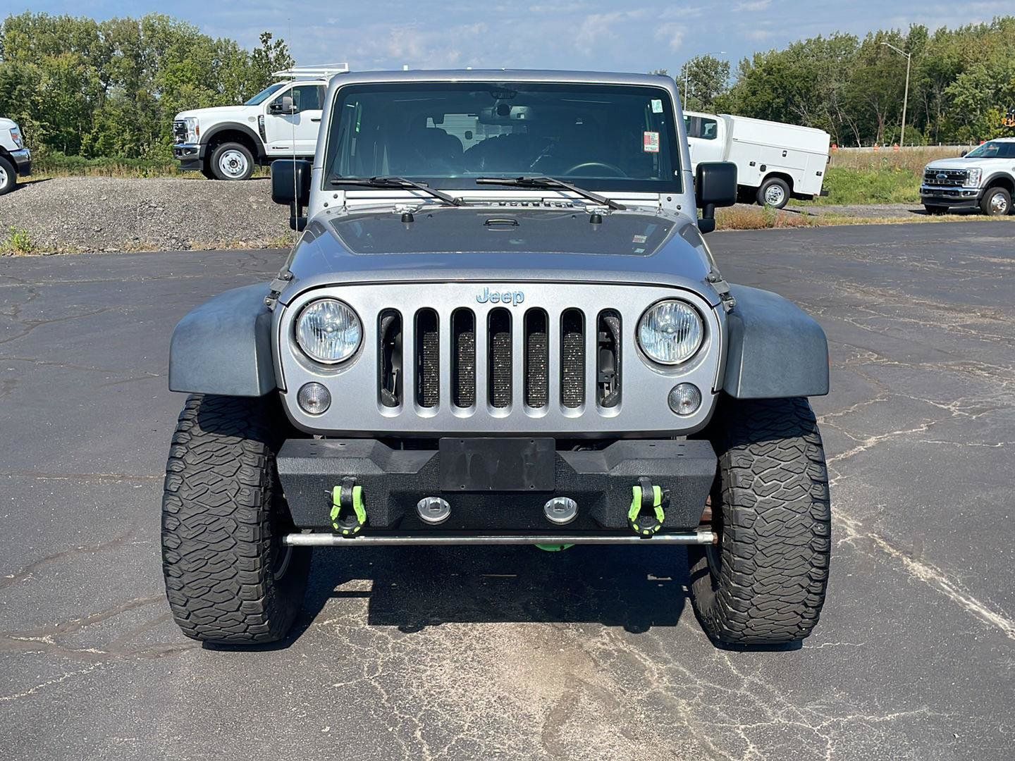 Used 2015 Jeep Wrangler Rubicon w/ Power Convenience Group AWD/4WD image 8