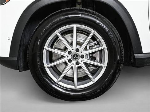 Used 2024 Mercedes-Benz GLE 450e 4MATIC image 25