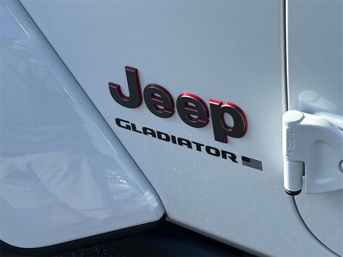 New 2025 Jeep Gladiator Rubicon image 7
