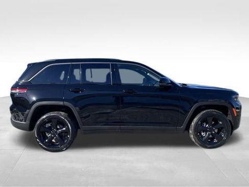 New 2026 Jeep Grand Cherokee Limited w/ Limited Altitude Package image 8