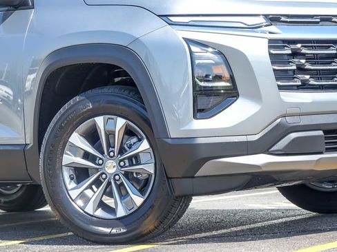 New 2026 Chevrolet Equinox LT FWD image 4